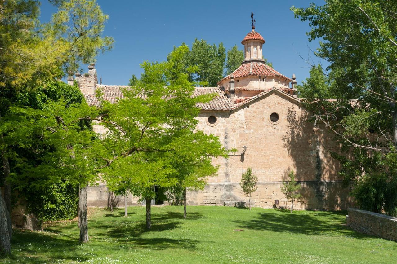 Santuario Virgen De La Fuente Hotel Penarroya De Tastavins Exterior photo